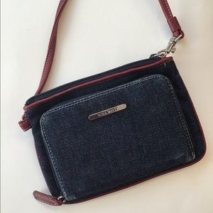 Nine West Card & Coin Wristlet
